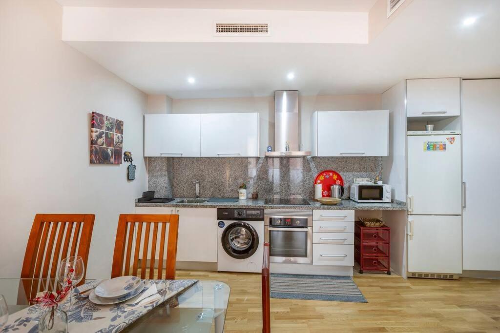 Marieta By The Castle With Ac Apartment